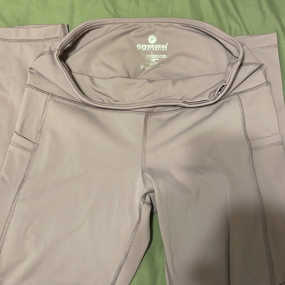 Workout Leggings - Picture 5 of 8